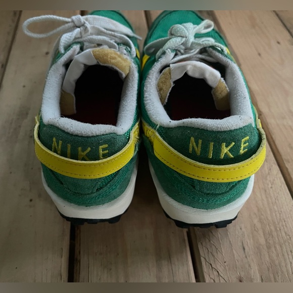 Nike Waffle Debut Vintage Stadium Green Opti Yellow DX2931-300 Women's Size 6 - Picture 7 of 10